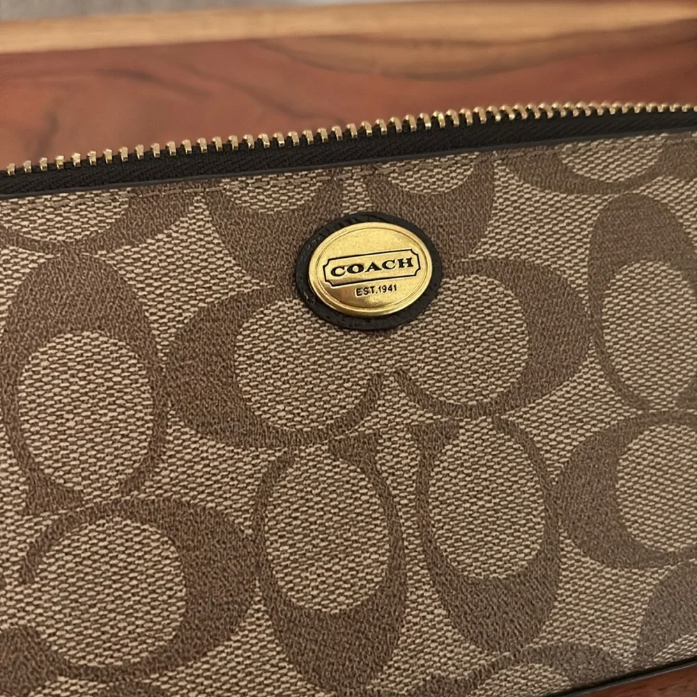 Coach Brown Zip Wallet - Picture 5 of 5
